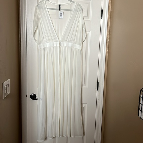 Torrid Coverup Kimono - Picture 6 of 9